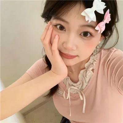 女孩罗塞玛莉